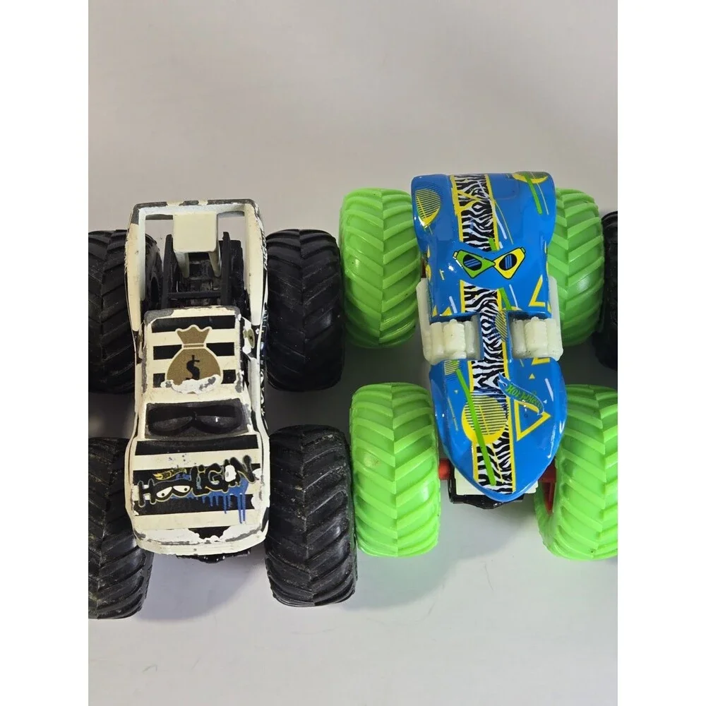 Hot Wheels Monster Trucks Lot 5 1:64 El Toro Loco Skeleton Crew Hooligan